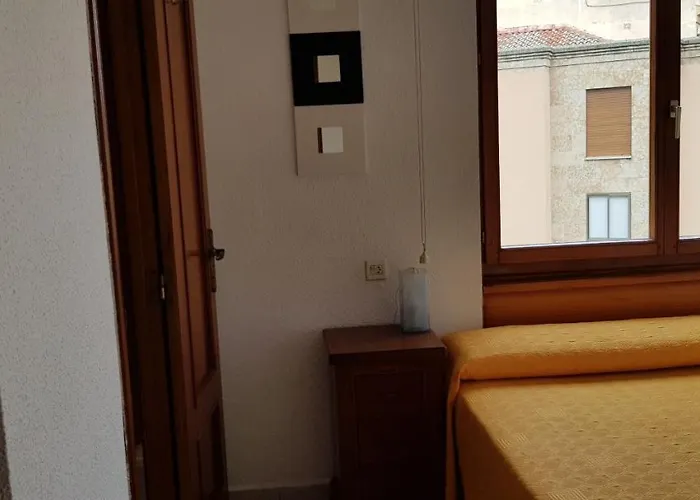 Pension Salamanca 2*